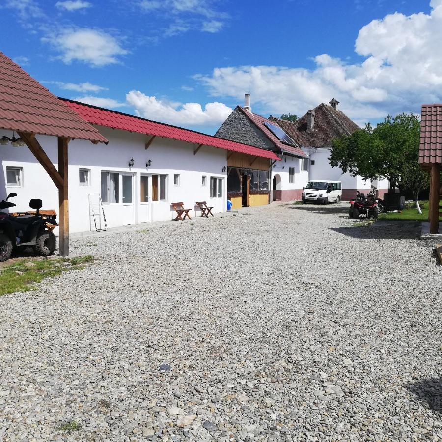 Casa Din Barcut Guest House Ngoại thất bức ảnh