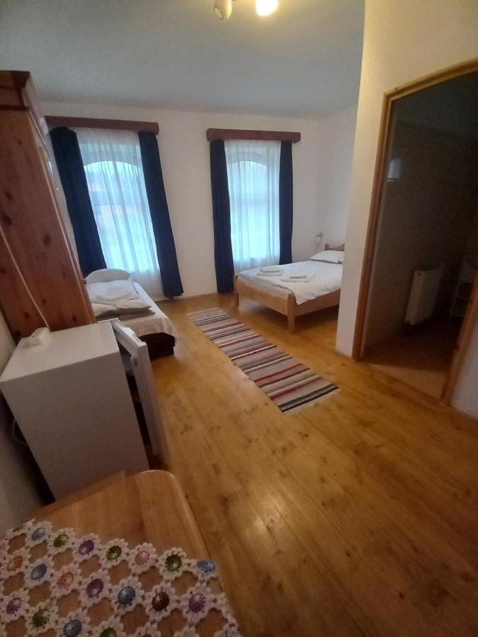 Casa Din Barcut Guest House Ngoại thất bức ảnh