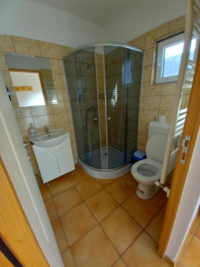 Casa Din Barcut Guest House Ngoại thất bức ảnh